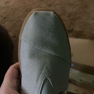 Men’s Slip-On Canvas Shoe in Light Gray